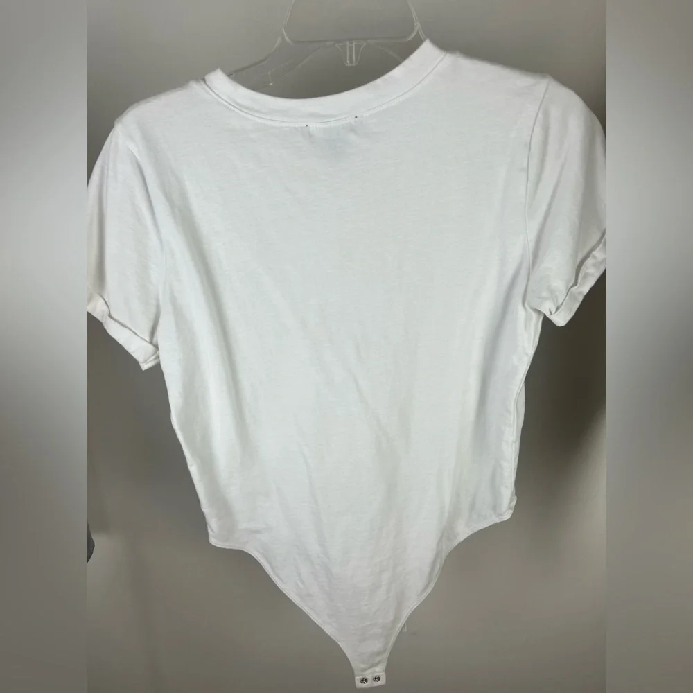 Basic tees/bodysuit bundle - Picture 5 of 7